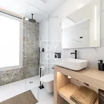 度假居 Coral, Chic Coastal Design, Saltwater Pool - By Oyoostays