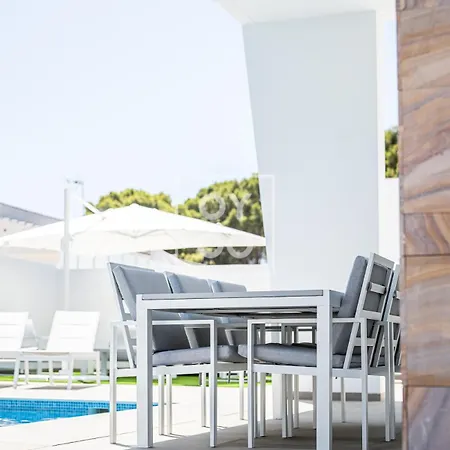 Coral Deluxe Oasis By Oyoostays Nyaraló *