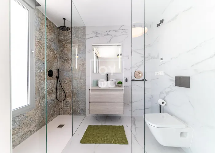 Coral, Chic Coastal Design, Saltwater Pool - By Oyoostays Vakantiehuis *