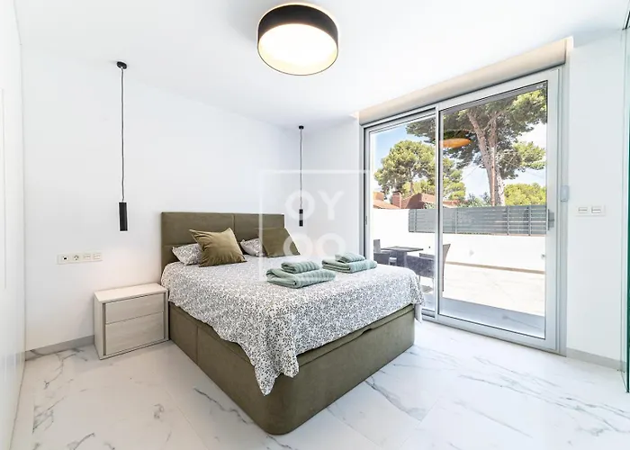 Coral, Chic Coastal Design, Saltwater Pool - By Oyoostays