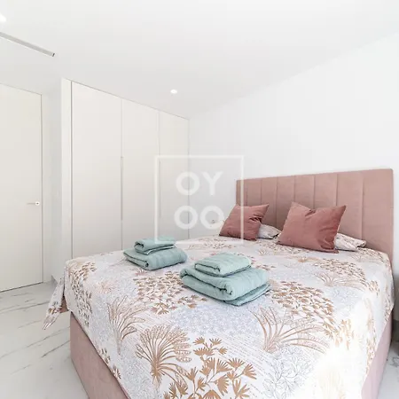 Coral Deluxe Oasis By Oyoostays * Torrevieja